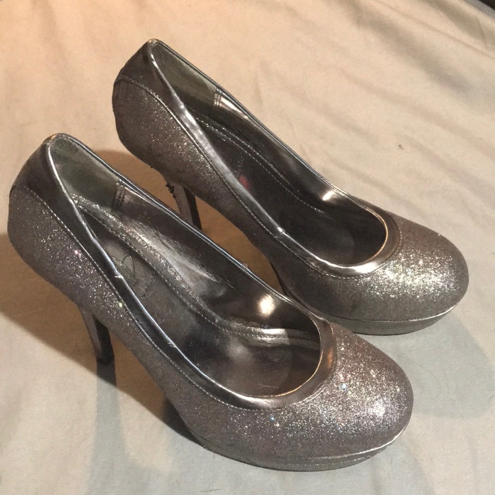Glitter pumps size 8